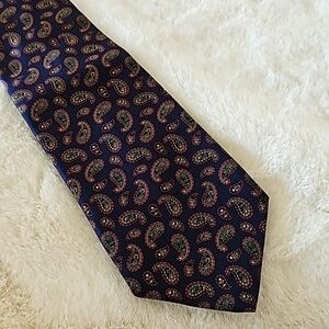 100% Silk Paisley Tie